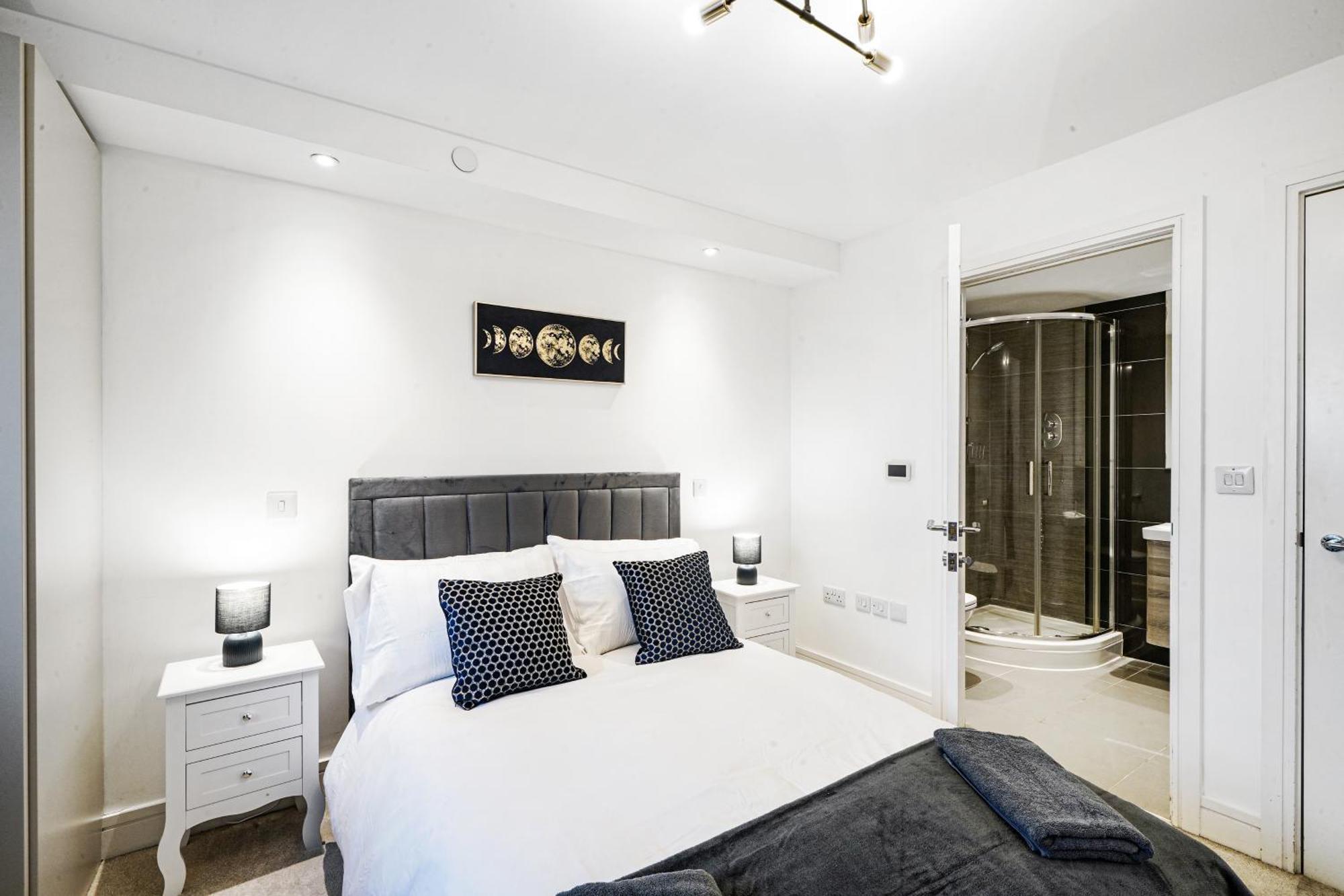 Luxury Apartment With Stunning Views On 10Th Floor Edgware Ngoại thất bức ảnh